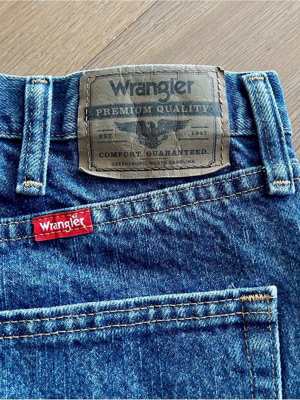 Wrangler Men's Dark Blue Relaxed Denim Jeans
